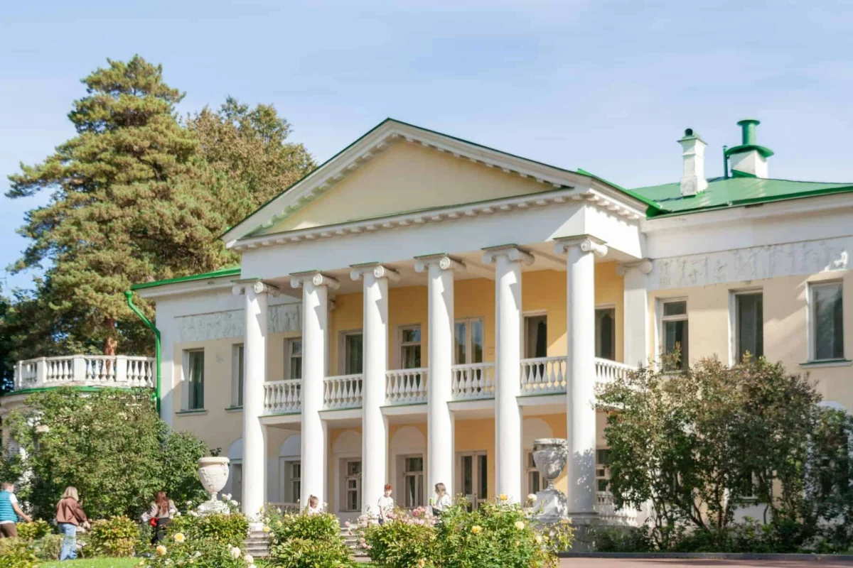 The Eternal Allure: A Comprehensive Guide to Neoclassical Architecture