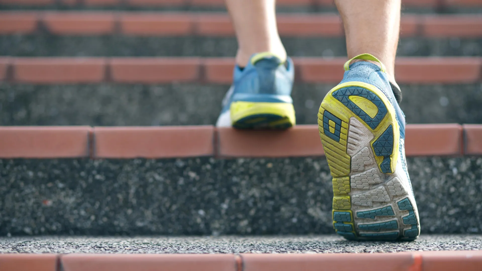 The Rhythmic Gut: How a Simple 20-Minute Walk Triggers Immediate Digestive Relief